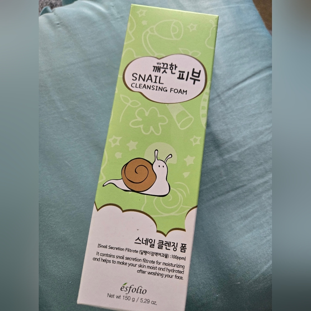 NEW Esfolio Snail Cleansing Foam 5.29oz